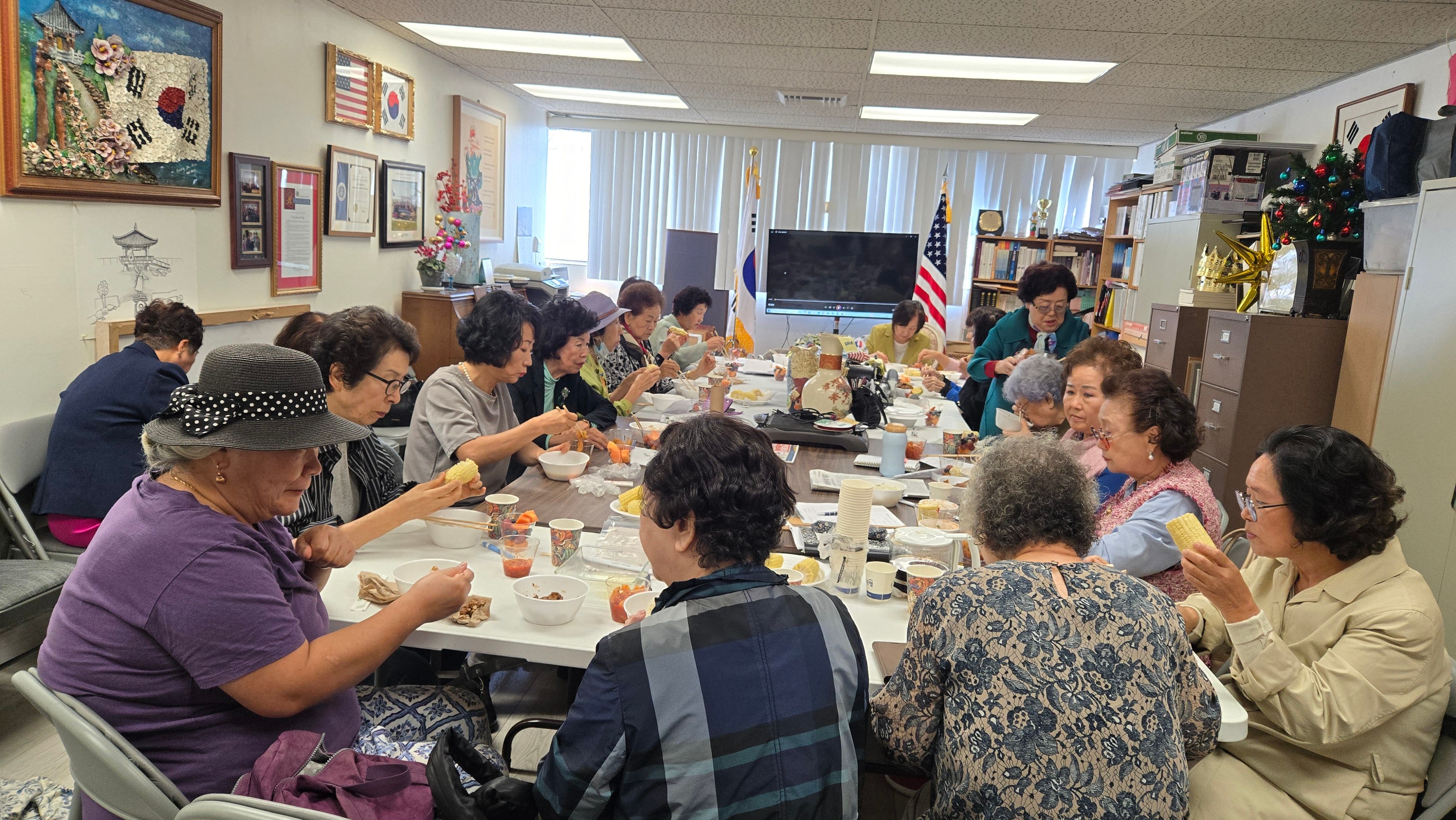 월례회 Monthly Meeting